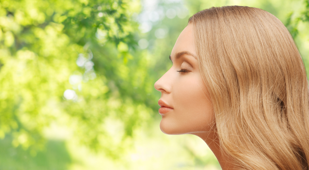 Non-surgical rhinoplasty can provide many of the benefits of a surgical procedure without the waiting and discomfort.