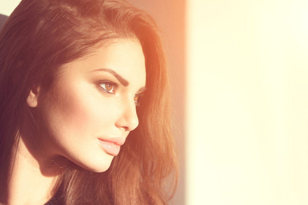 Liquid rhinoplasty does not require invasive surgery. In fact, this procedure can be completed simply and painlessly in a matter of 15 minutes.