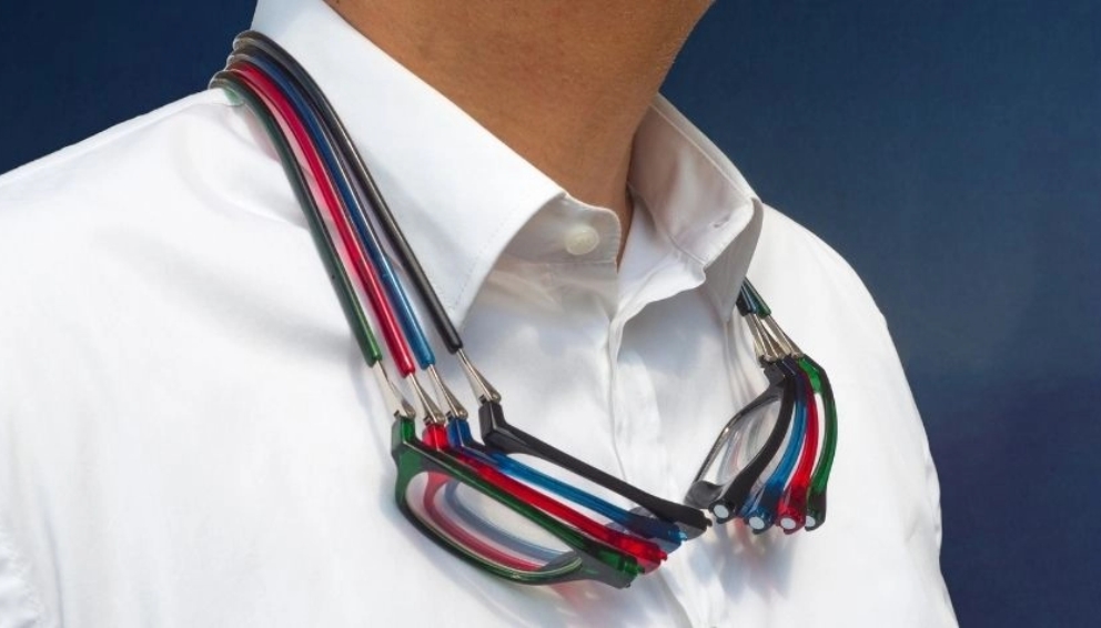 Occhiali Da Lettura Magnetici Pieghevoli Da Appendere Click Anteriore Collega Occhiali Collo NUOVI