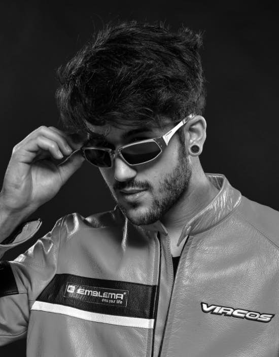 Jesko Raffin con il modello Touring