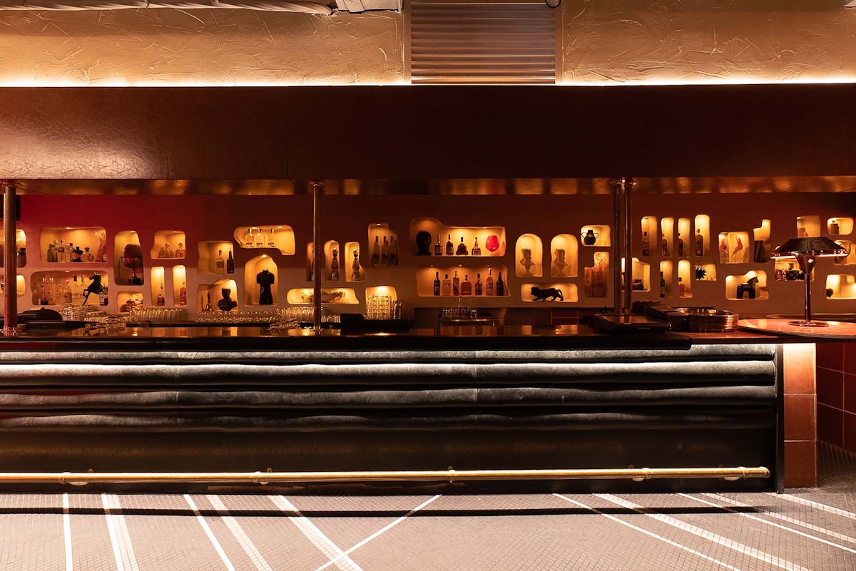 Isabelle's Bar & Lounge Yaletown Vancouver