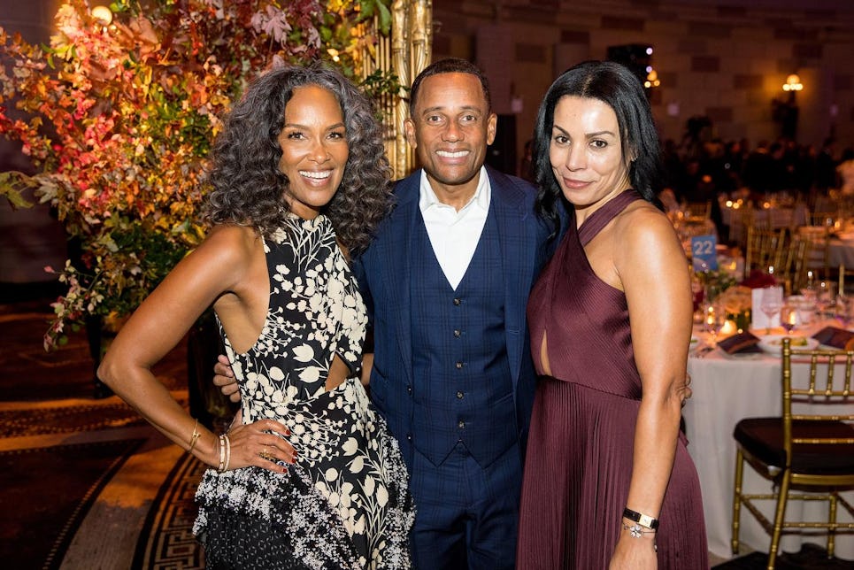 Honoree Mara Brock Akil (left), Hill Harper (middle), and Door Board Member Maya Browne (right)