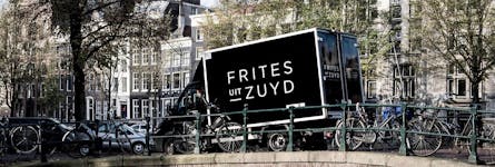 Vrachtwagen van Frites uit zuyd