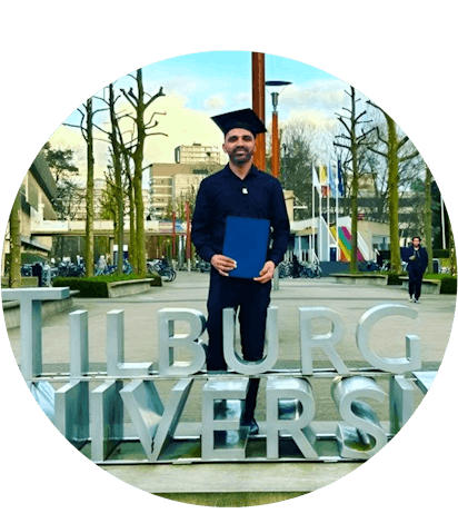 Man die is geslaagd bij Tilburg university
