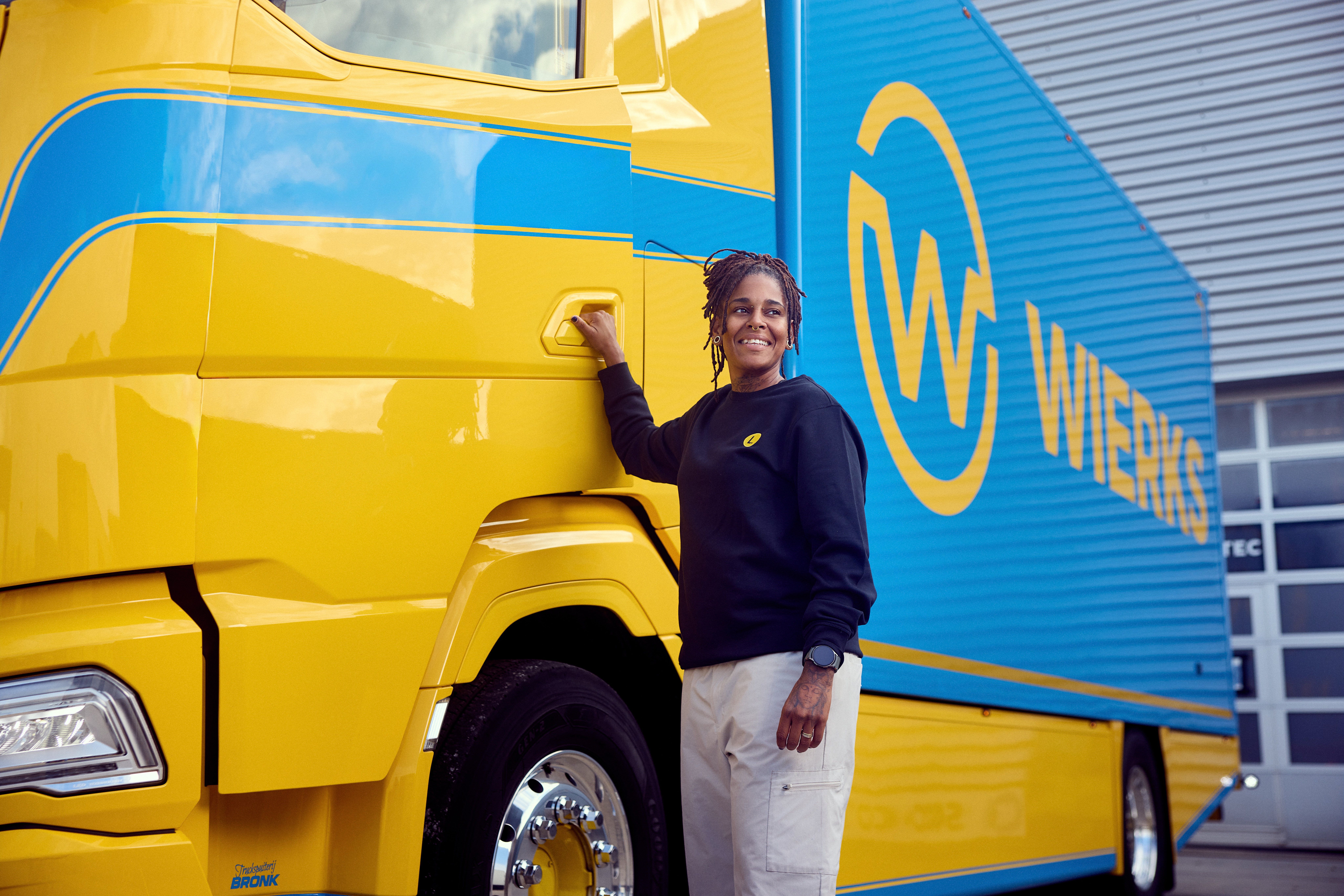 Vrachtwagenchauffeur voor vrachtwagen