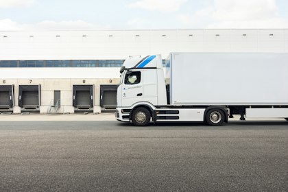 Stilstaande vrachtwagen