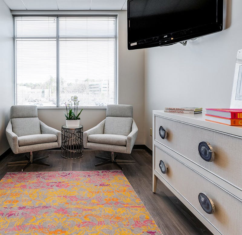Seating area at the Virginia Institute of Plastic Surgery
