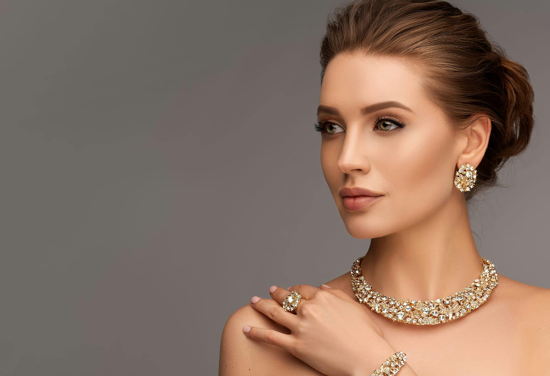 woman in chunky jewelery