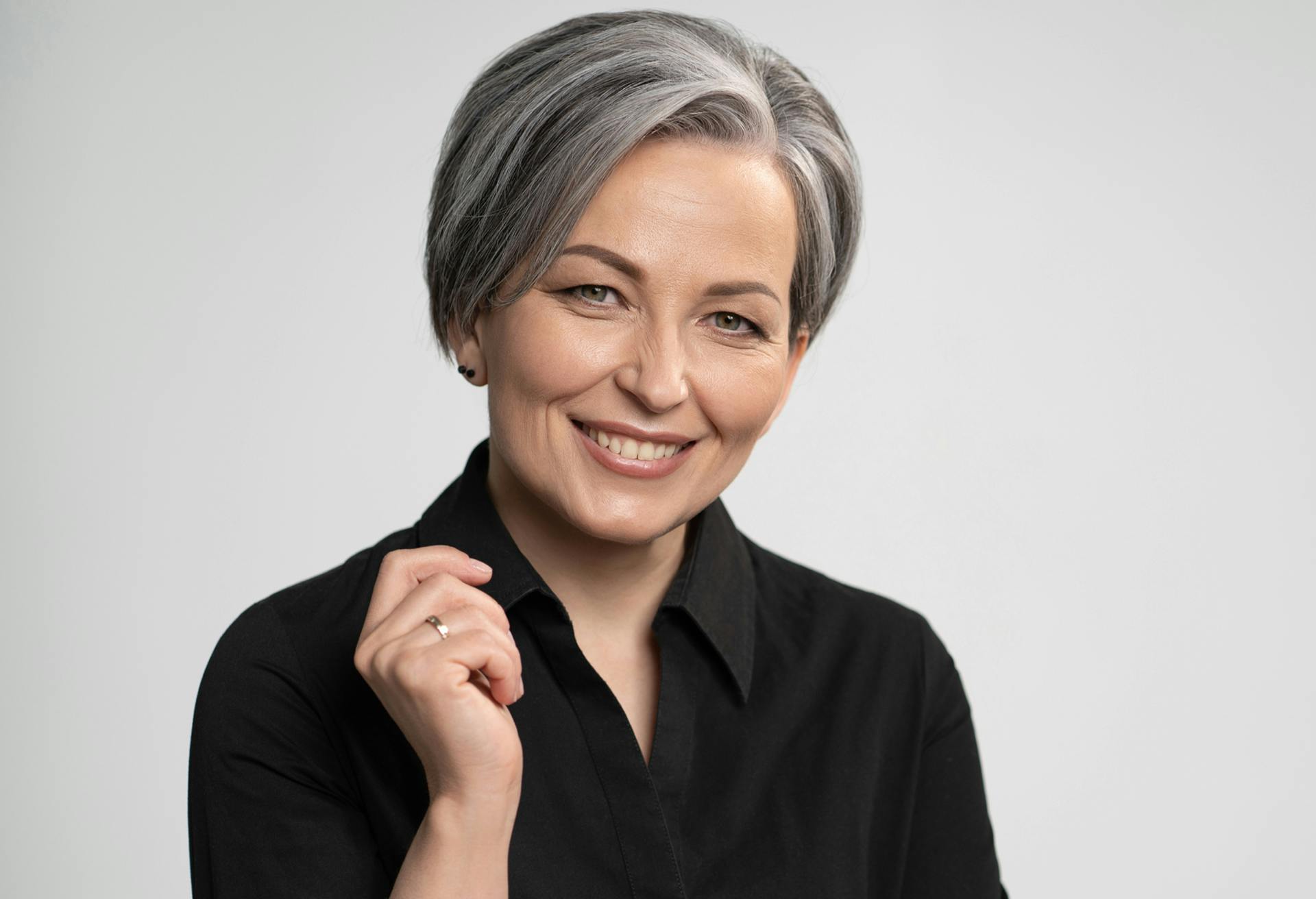 woman with short grey hair