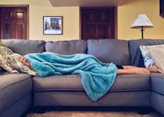 How to Call in Sick to Work in 2025 (With Examples)