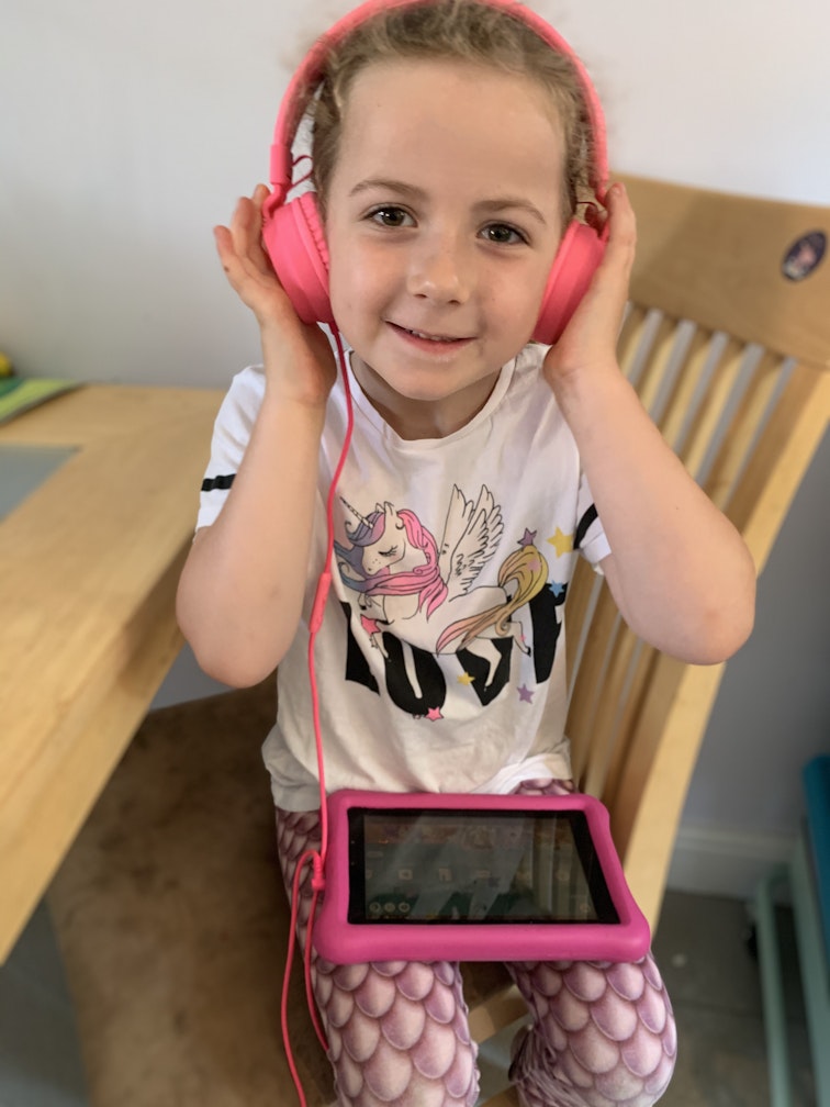 PuroBasic kids headphones