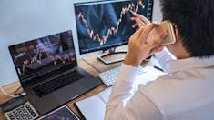 How to Read Forex Chart Patterns in 2025