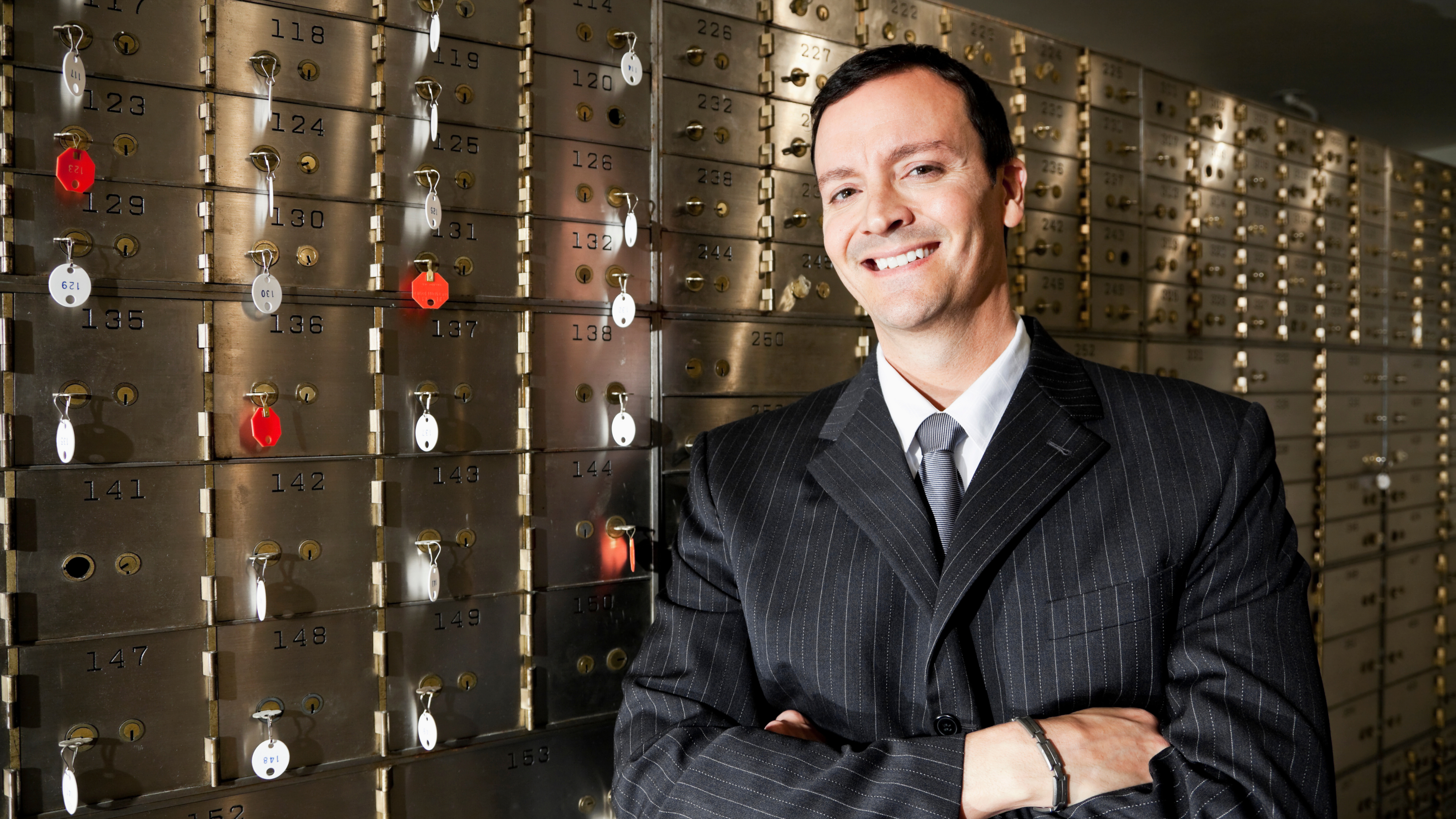 Best 100 Banks and Building Societies in the UK: A List