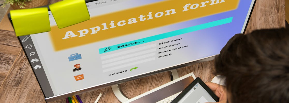 What Is a Job Application Form? Definition & Examples (2023 Guide)