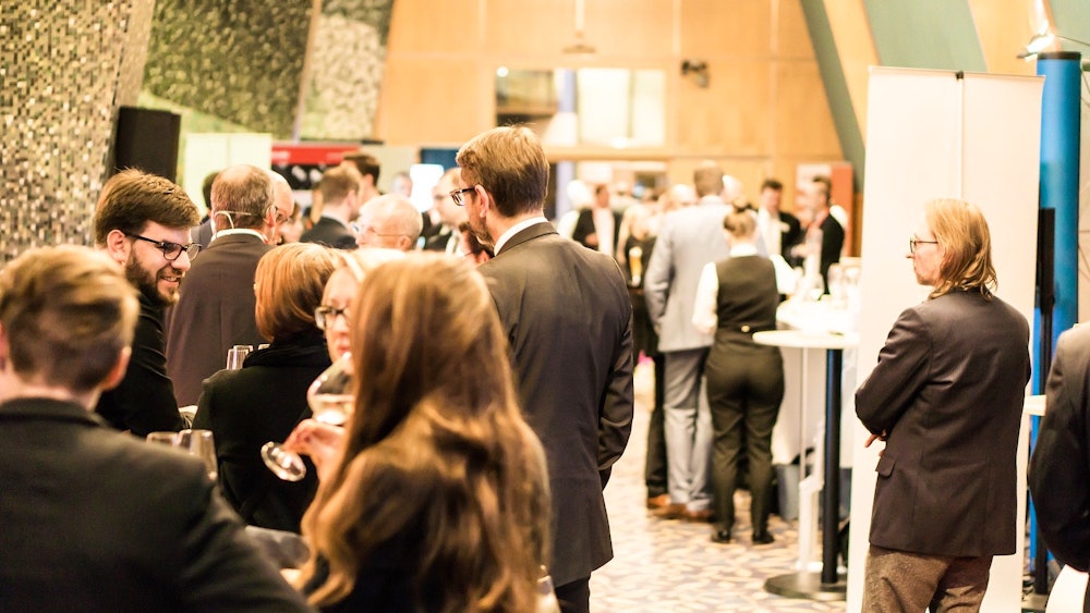 How to Navigate Your First Networking Event