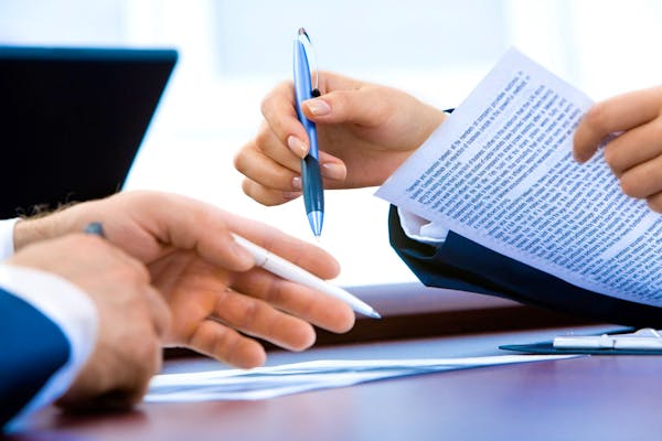14 Things to Look for in an Employment Contract