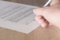 Things to Look for in an Employment Contract