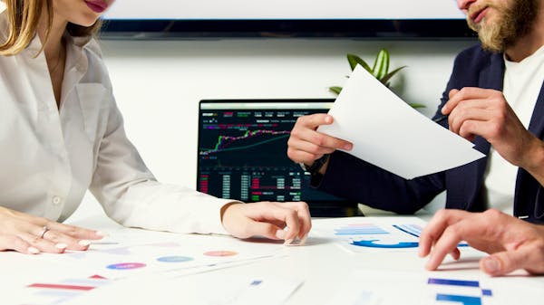 The 6 Best Brokers for MT4 (MetaTrader 4) in the UK ({MONTH} {YEAR})