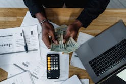 Best 10 Stocks and Shares ISAs (2025 Review)