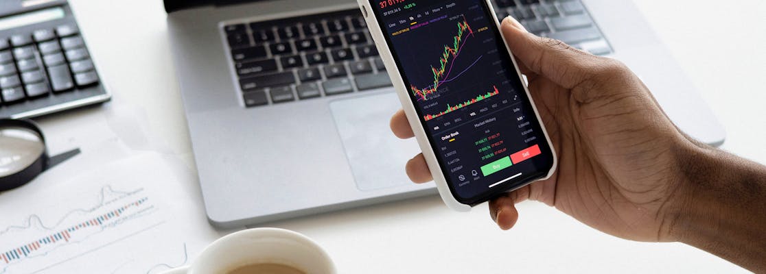 Best 10 Options Brokers in the UK (January 2025)