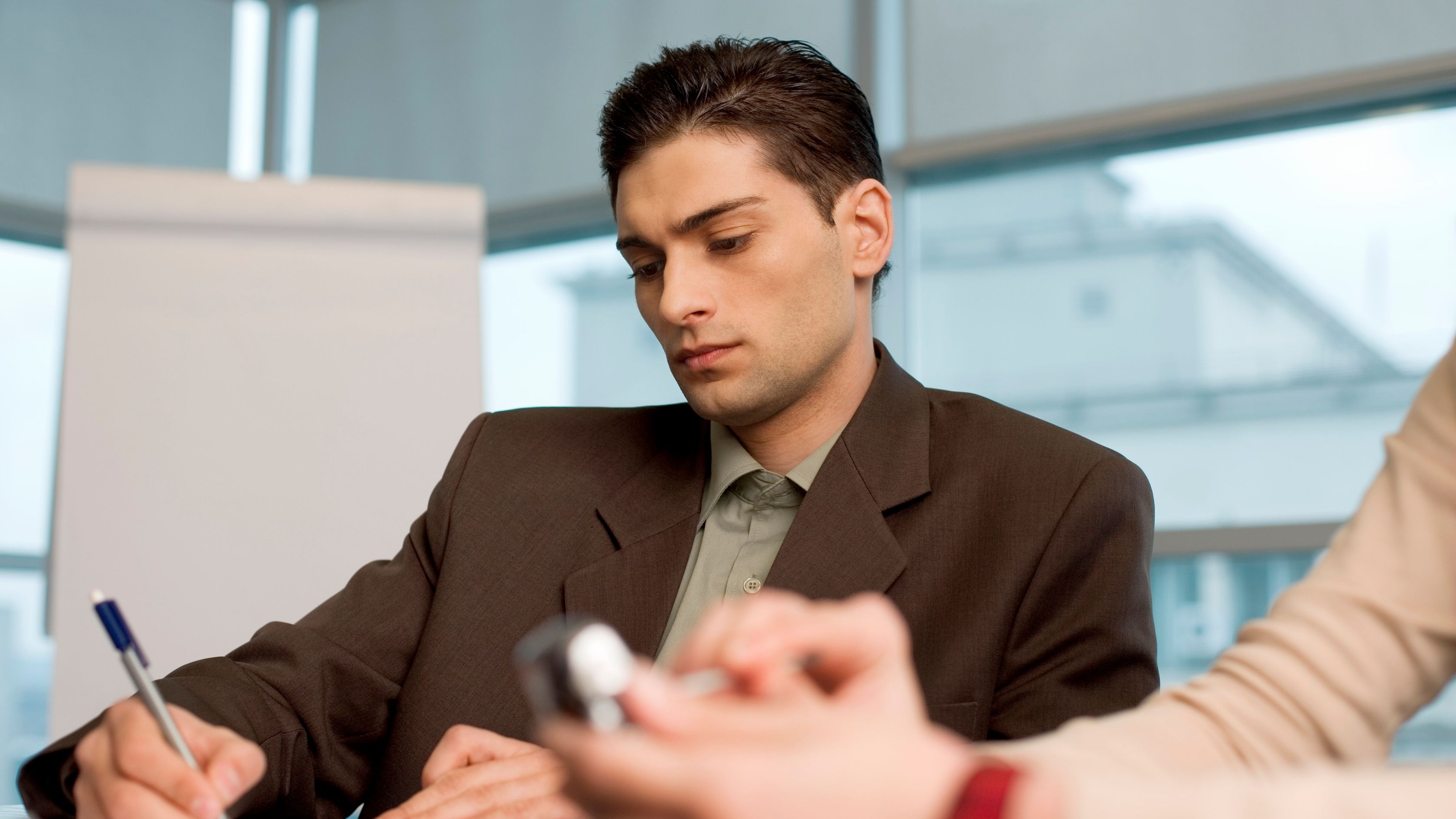 Non-Verbal Reasoning Tests: Example Questions & Tips ({YEAR})