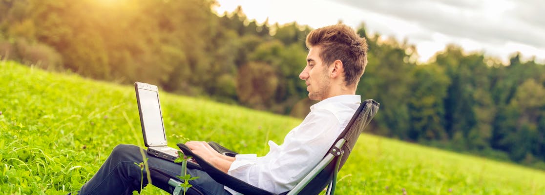 How to Write Out-of-Office Messages for Any Situation