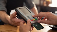 Best 10 Credit Cards in the UK to Apply Online 2021