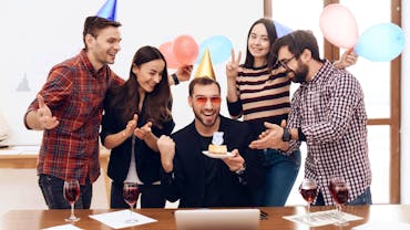 How to Send Work Anniversary Messages to Say Congratulations