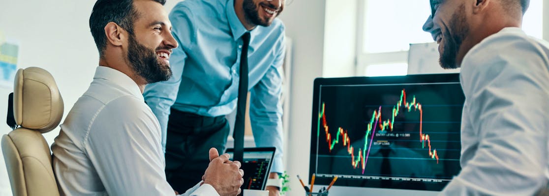 What Is Social Copy Trading? (2025 Guide)