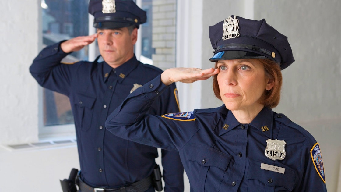 российская полиция. полицейский. хорошая полиция. хорошая полиция. полицейская форма россии.