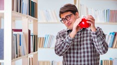 How to Stop Being Stuck in Your Student Overdraft