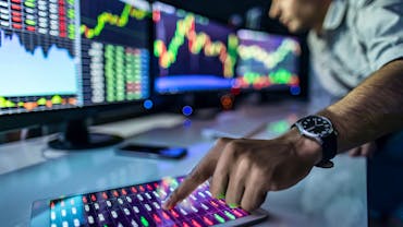 How to Invest in Your 30s (2023 Guide)
