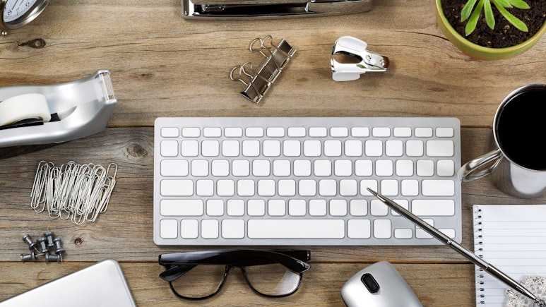 7 Portable Ergonomic Workstation Essentials for Digital Nomads