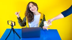 How to Make Money on YouTube Like a Pro in January 2025