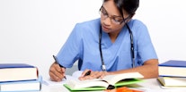 How to Become a Nurse