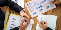 How to Become a Financial Advisor (US)