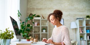 How to Become a Virtual Assistant in the US