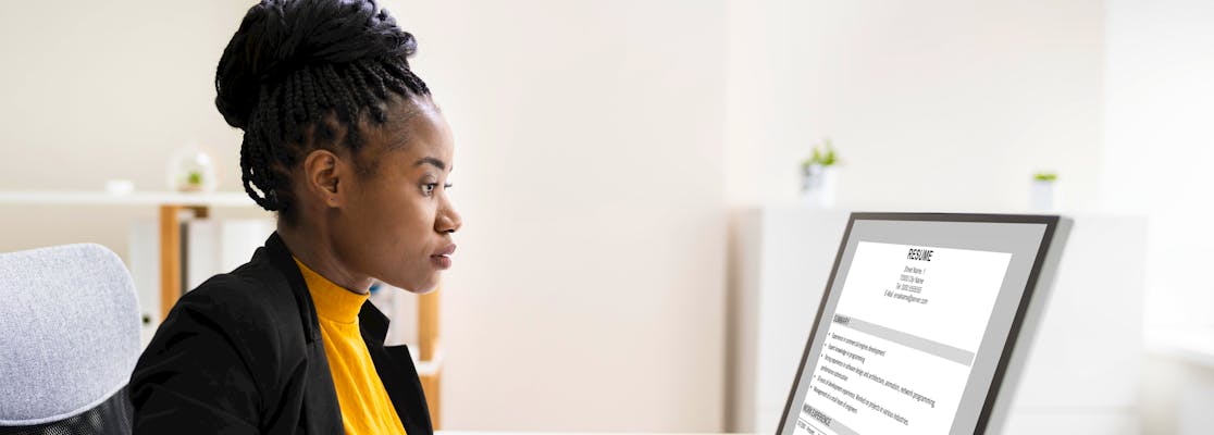 resume writer for executives The 6 Best Executive Resume Writing Services in the US