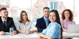 Interview outfits for Women: Tips and Examples for 2025