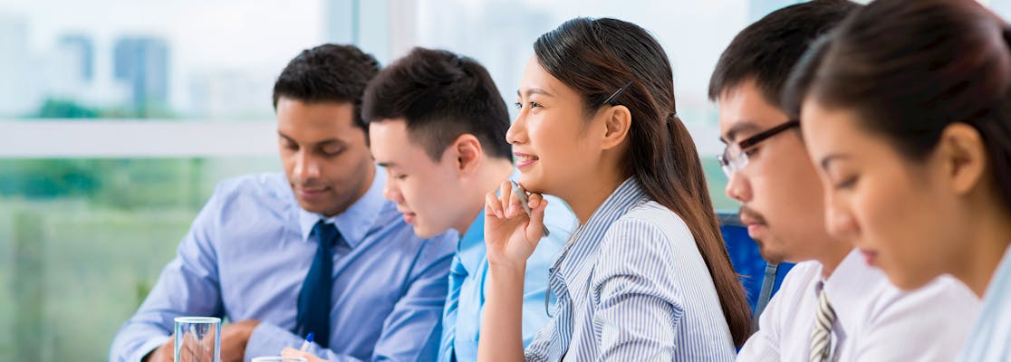 A Guide to the Raven's Progressive Matrices Test: Tips & Examples