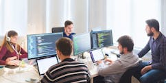 Software Engineer/Developer Cover Letter: with Examples & Tips