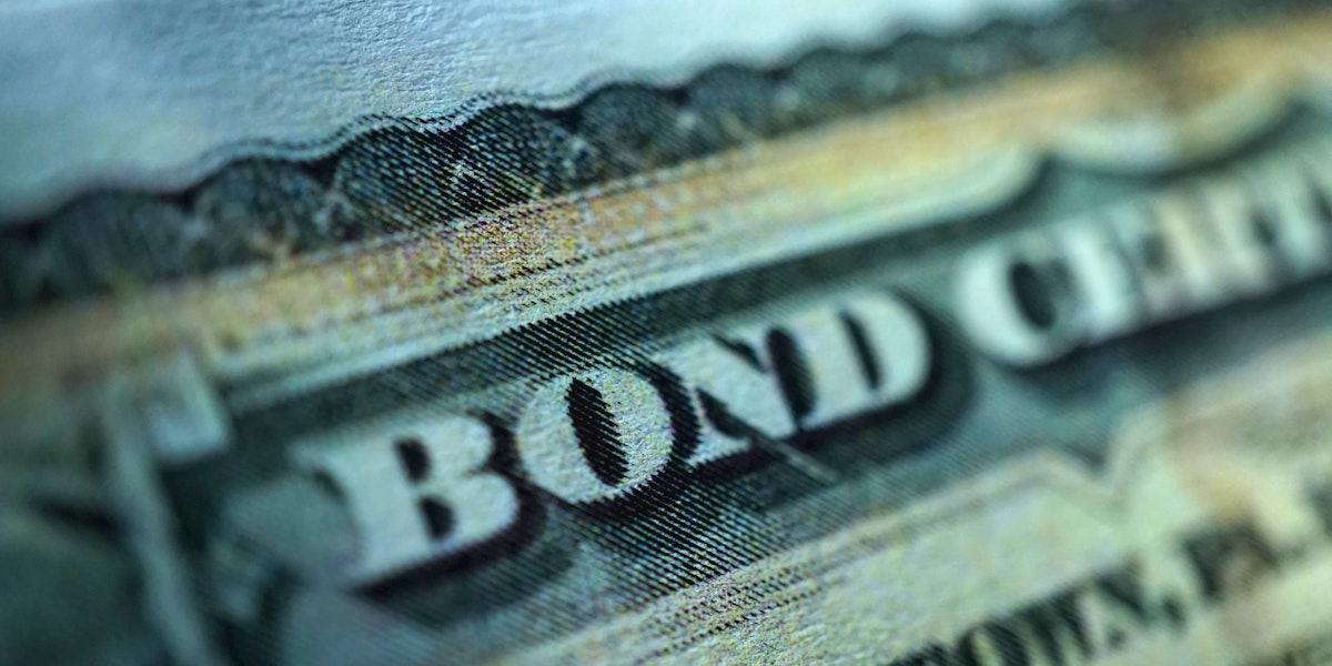 Best Corporate Bonds (UK) Guide for 2025