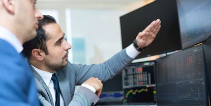 10 Best Dividend ETFs Worth Adding to Your Portfolio in 2025