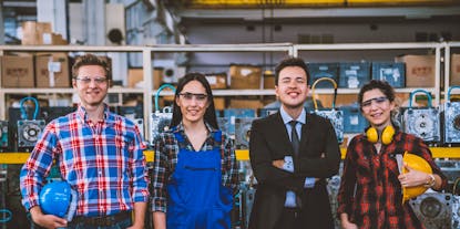 How Many Jobs Are Available in Basic Industries? A Definitive Guide for 2025