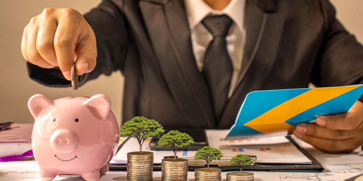 9 Best Fixed Rate Cash ISAs in the UK (Plus 2024 Rates)