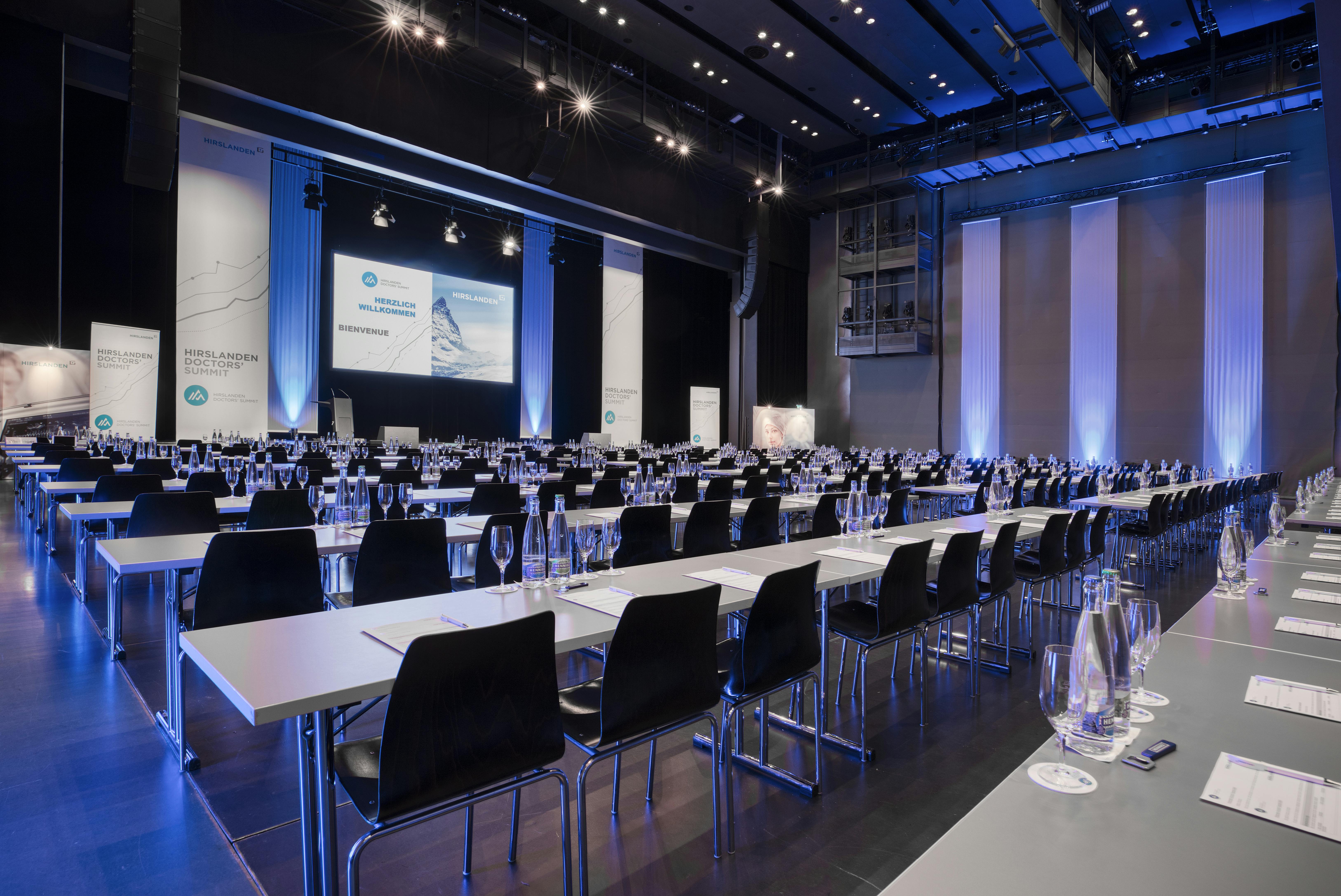 Hirslanden Congress with seminar seating in the Lucerne Hall in the KKL Lucerne