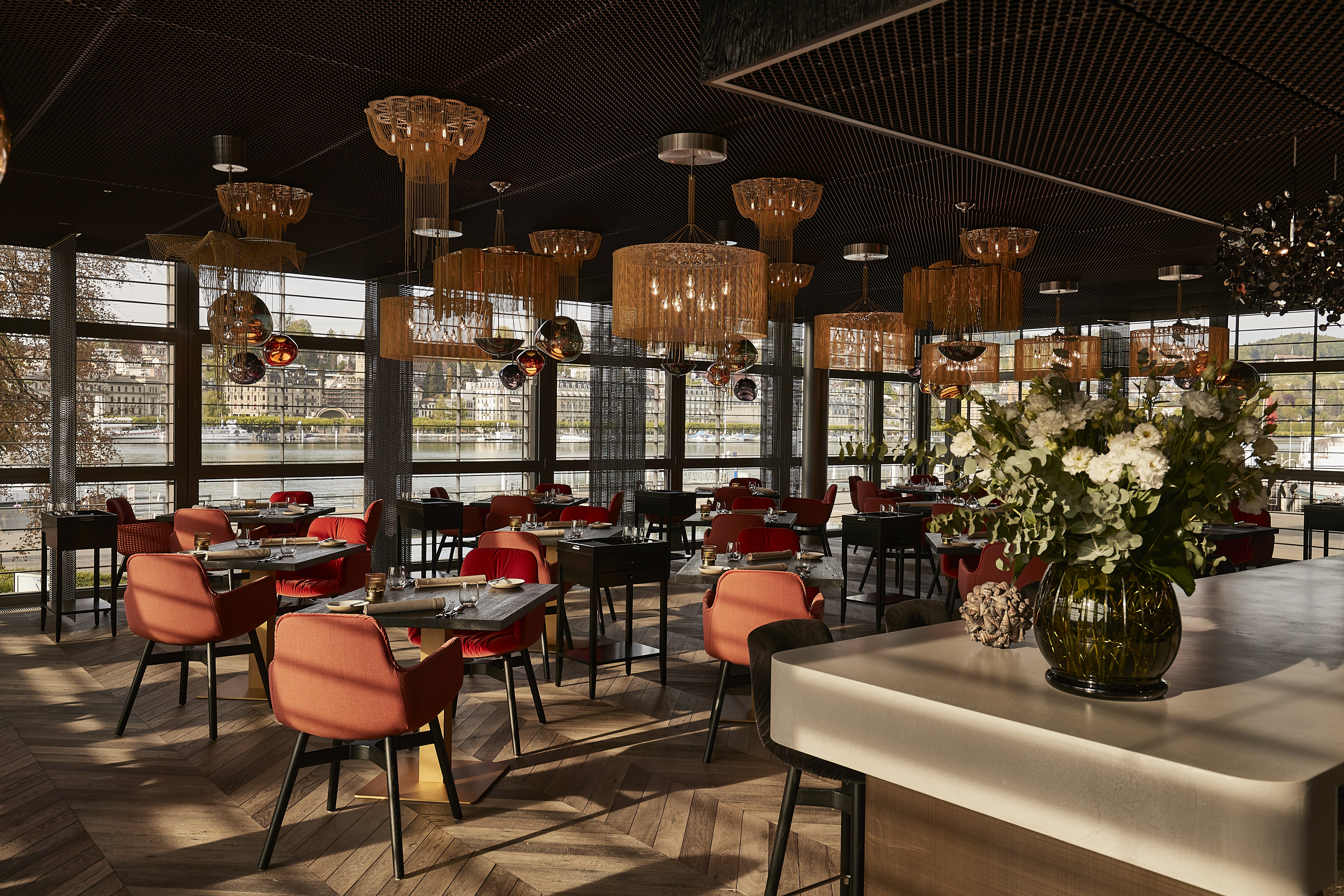 Restaurant Lucide im KKL Luzern mit Aussicht auf den Vierwaldstättersee