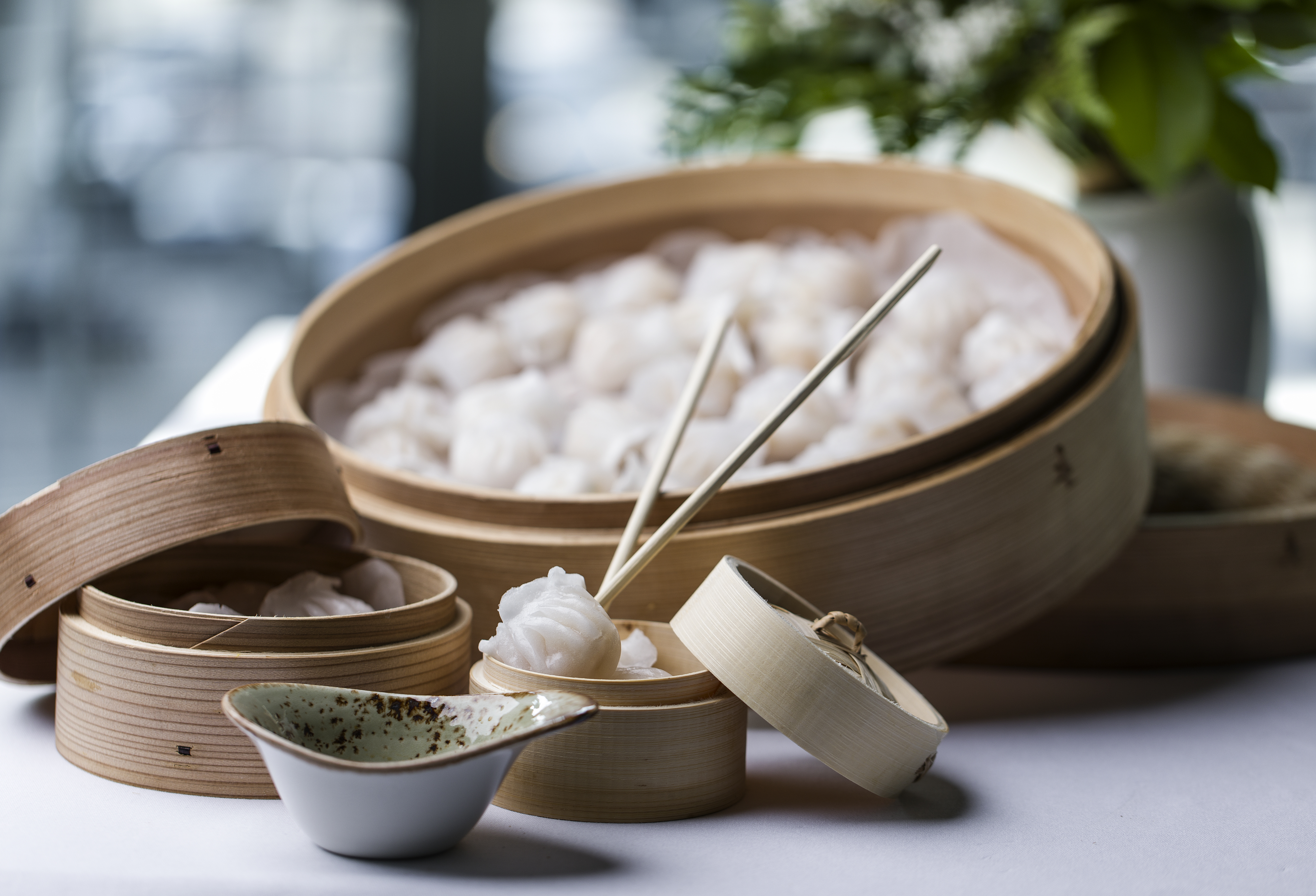 Dim Sum Präsentation im Dampfkorb für Globetrotter Event Catering Story im KKL Luzern