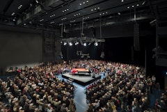 Piano Konzert in der Mitte des Publikums im Luzerner Saal des KKL Luzern