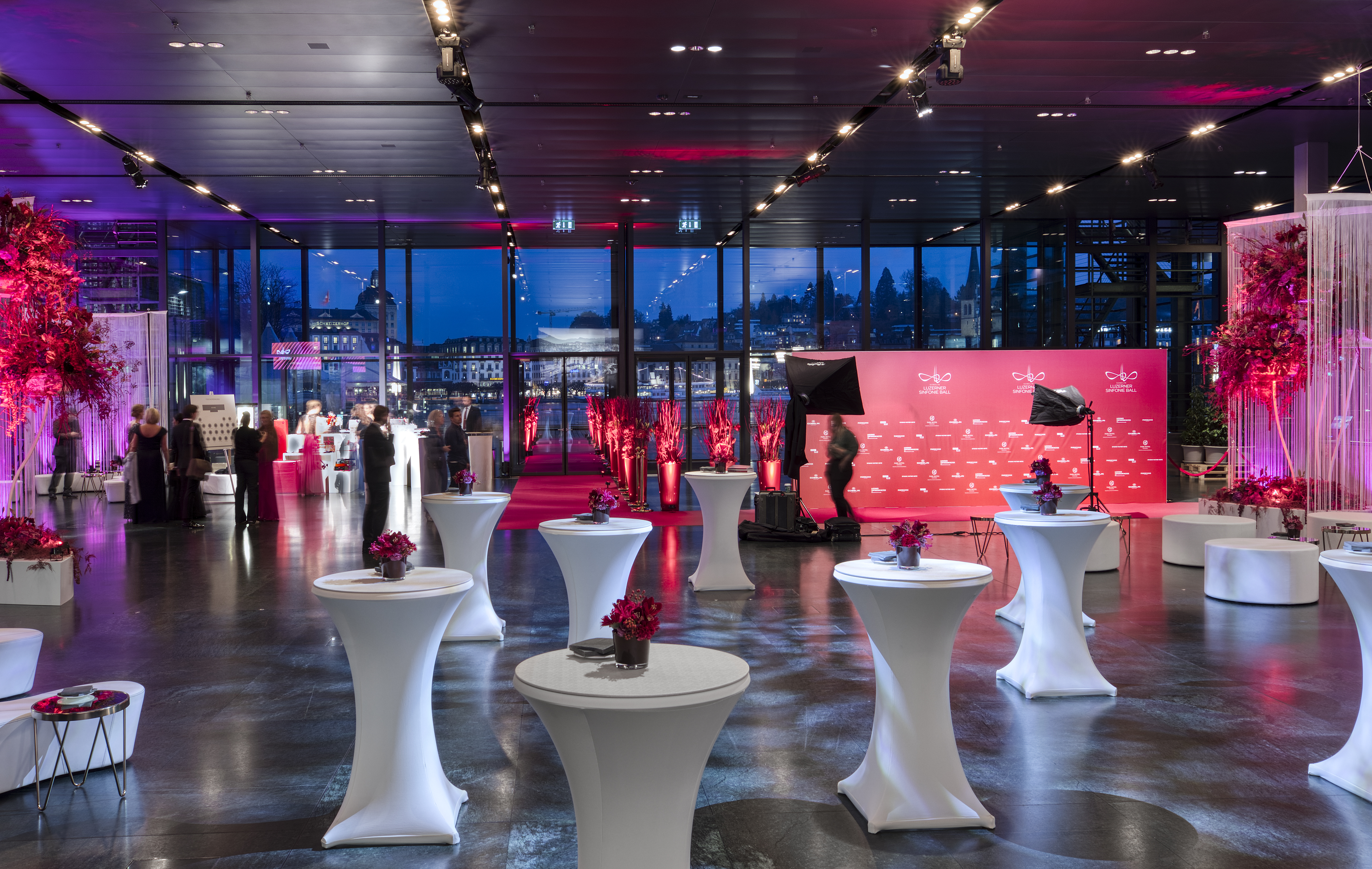 Festlicher Empfang zum Galadinner in der Erweiterung des Luzerner Saal im KKL Luzern